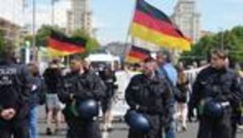 Migration: Polizei verzeichnet 648 Angriffe auf Geflüchtete im ersten Halbjahr