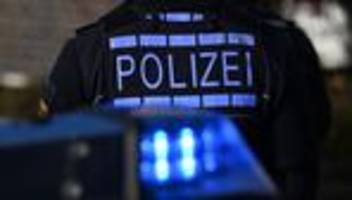 polizeieinsatz: mann springt in dresden vor polizei aus fenster