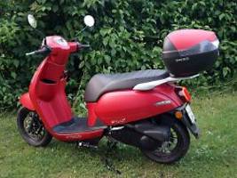 Retro-Fohlen zum günstigen Preis: Kymco Filly 50i - knuffiger Einsteiger-Roller im Test