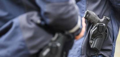 Hamburg: Dienstwaffe von Zivilfahnder gestohlen - Festnahme