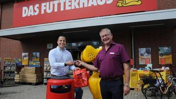 Futterhaus ist Sponsor: Hundekotbeutel in Elmshorn kehren zurück