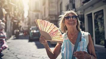 Hitze im Urlaub: Mit dieser 48-Stunden-Regel halten Sie sie aus