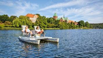 Sommer-Comeback im Herzogtum: Badeseen, Freibäder und Elbstrand