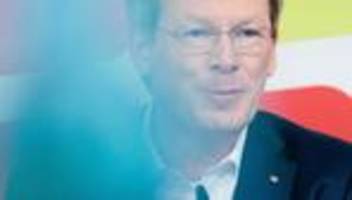 Deutsche Bahn: Live: Bundesverkehrsminister verkündet Ablösung von Bahnchef Lutz