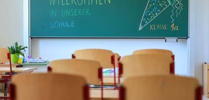 Beamte: Steuerzahlerbund will Zahl der Verbeamtungen drastisch reduzieren