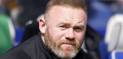 englischer fußball: wayne rooney reagiert auf tom bradys kritik an seiner arbeitsweise