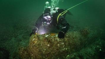 mysteriöser fund vor helgoland: taucher entdecken historische kanonen