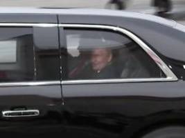 Auf Einladung des US-Präsidenten: Trump und Putin fahren überraschend gemeinsam zum Tagungsort