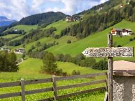 Gefährliche Tendenz in Alpen: Deutschsprachige Schilder sorgen für Ärger in Südtirol