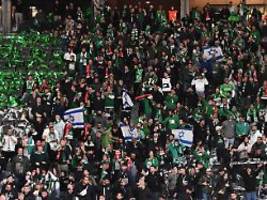 Skandalös: UEFA ermittelt: Unerklärliche Dummheit: Banner von Maccabi-Fans sorgt für Empörung
