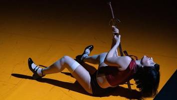 gewalt gegen frauen – auf der bühne schonungslos entlarvt