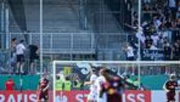 dfb-pokal: fan-zoff bei sandhausen gegen leipzig: banner als auslöser