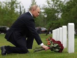 Kampf gegen gemeinsame Feinde: Putin ehrt sowjetische Piloten in Alaska