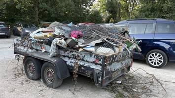 Parkplatz seit Tagen blockiert – und es stinkt zum Himmel