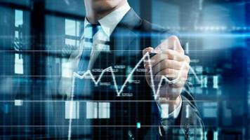 leben mit aktien: stock picking oder doch lieber ein themen-etf?