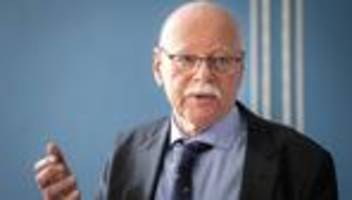 rücktritt vom amt: bremens innensenator ulrich mäurer kündigt rückzug an