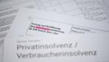 schulden und insolvenz: rutsch in die schulden - beratungsstellen gefragt