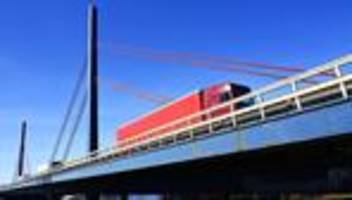 Sperrung der Norderelbbrücke: Wie eine einzige Autobahnbaustelle den Hamburger Verkehr ausbremst