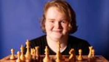 Trans-Schachspielerin: Weibliche Züge, männliche Züge