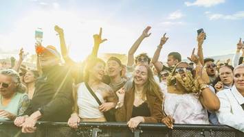 Dockville: Feierbiester und Musik, die das Herz stolpern lässt