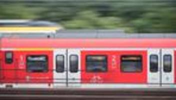 Notfall: Schlägerei in der S-Bahn: zwei Frauen gegen sechs Männer