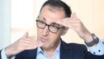 schule: Özdemir will mit bildungs-id gegen schulabbrecher vorgehen