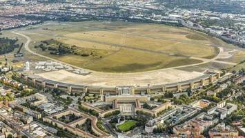 am tempelhofer feld: alte feuerwache wird zum club auf zeit