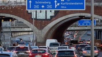 Umfrage zu A100: So verändert die Sperrung den Pendleralltag