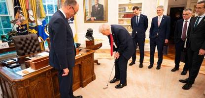 Donald Trump empfängt Friedrich Merz und Co.: Kuscheln und Kuschen im Oval Office