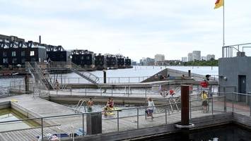 Umweltsenatorin Fegebank offen für Schwimmbad in der Alster