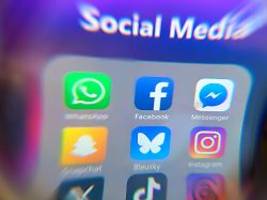 Kommission erarbeitet Vorschlag: Über Hälfte der Deutschen befürwortet Social-Media-Verbot für Kinder