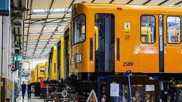 blick in die u-bahn-werkstatt: so hält die bvg ihre alten züge fit