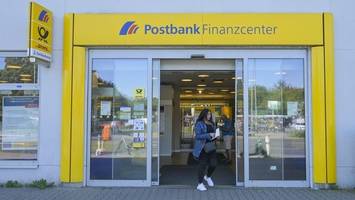 postbank-kunden aufgepasst: verbraucherschützer warnen vor schreiben