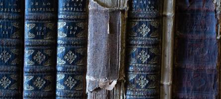 Buch nach 82 Jahren zurückgegeben: „Oma kann die Gebühr nicht mehr bezahlen“