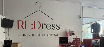 rotes kreuz belebt mit second-hand-shop leerstand am obstmarkt