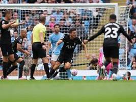 Es geht schon wieder los ...: Bayerns Fehleinkauf bricht tolpatschigem ManCity das Genick