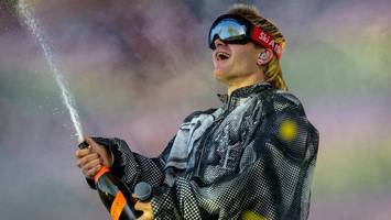 Wer geht ernsthaft auf ein Ski-Aggu-Konzert? Wer macht das mit Herz?