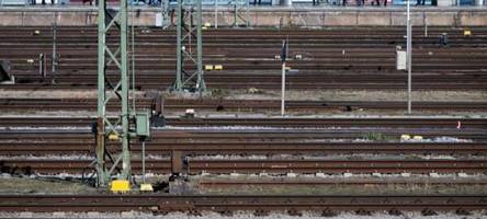Zahlreiche S-Bahnen in München wegen Notarzteinsatz verspätet