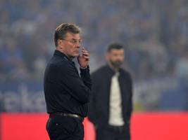Fußball-Kolumne „Hängende Spitze“: Es wird Zeit für die Goldene Pfeife