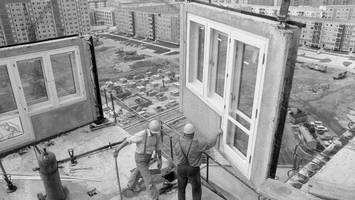 wie auf einem rieselfeld in ost-berlin eine großsiedlung entstand