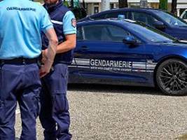 Mehrjährige Haftstrafe droht: Freizeitpark-Leiter rechtfertigt Abweisung israelischer Kinder mit Sicherheitsgründen