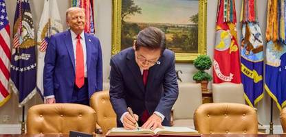 Donald Trump begeistert von südkoreanischem Stift – Aktienkurs von falscher Firma steigt