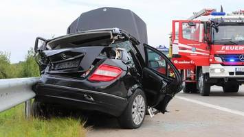 A23 bei Itzehoe: Mann schwebt nach schwerem Unfall in Lebensgefahr