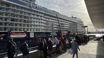 „Mein Schiff 1“ am Westfield: So lief die HafenCity-Premiere