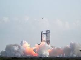 Materialschäden registriert: SpaceX Starship absolviert zehnten Testflug erfolgreich