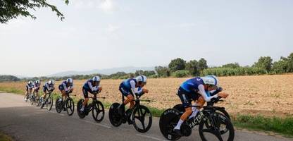 Vuelta: Demonstranten bremsen israelisches Radteam aus