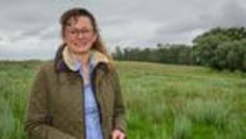 jagd auf räuber: ministerin will sich bei wolfsabschüssen nicht festlegen