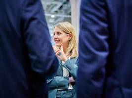 Hubertz kassiert Hass und Häme: Schwangere Ministerin? Das sollte Normalität sein