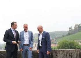 teambuilding ist wichtig: union und spd versuchen es noch einmal mit gefühl