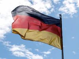 Viele fremdeln damit: Ramelow für Abstimmung über Deutschlandflagge